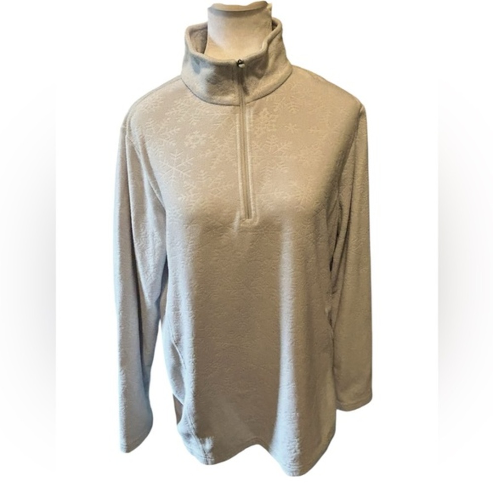 Lands' End Women's Light Grey 1/4 zip fleece - worn 2x